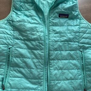 Patagonia Women’s Aqua Puffer Vest
